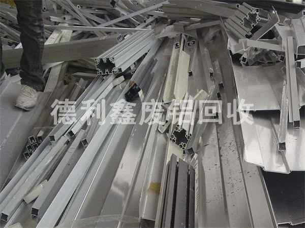 ���T���ՏU�X���X�Ͻ�������X������