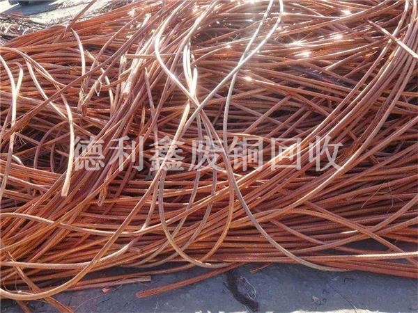 �����U�~���գ��U�~����������ǰ���V�